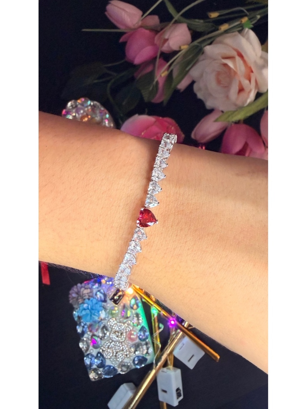Elegant Silver Tennis Bracelet with Heart-Shaped Red Gemstone and Clear Crystals